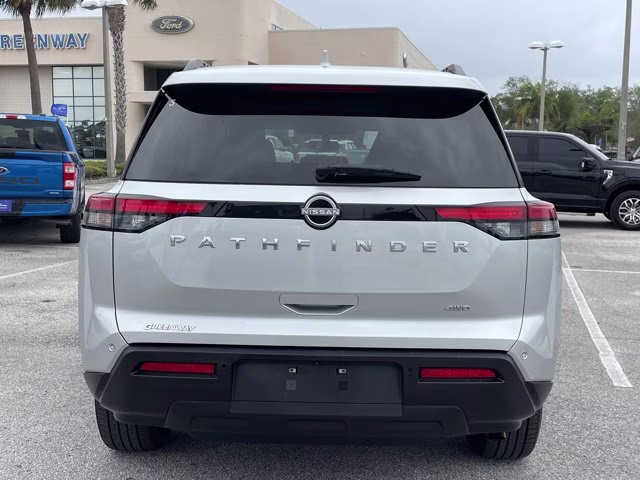 2025 Brilliant Silver Metallic Nissan Pathfinder SV 4X4 SUV