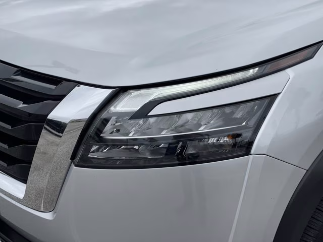 2025 Brilliant Silver Metallic Nissan Pathfinder SV 4X4 SUV