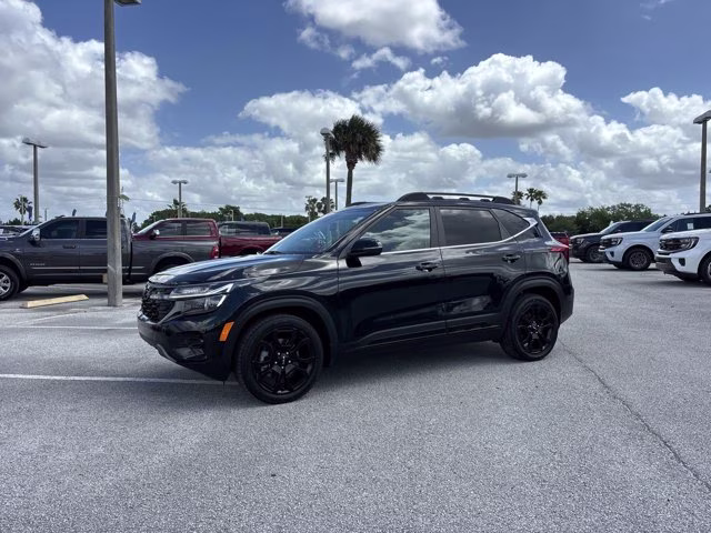 2024 Fusion Black Kia Seltos X-Line AWD SUV