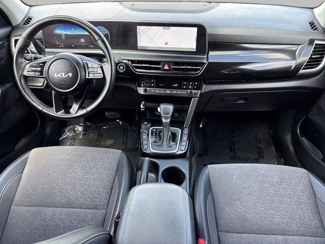 2024 Fusion Black Kia Seltos X-Line AWD SUV