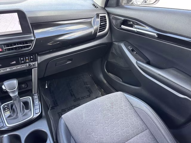 2024 Fusion Black Kia Seltos X-Line AWD SUV