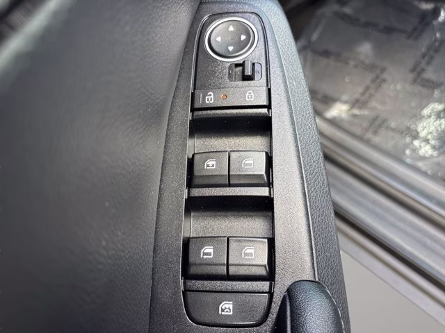 2024 Fusion Black Kia Seltos X-Line AWD SUV
