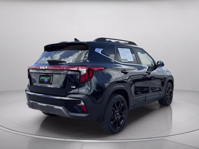 2024 Fusion Black Kia Seltos X-Line AWD SUV