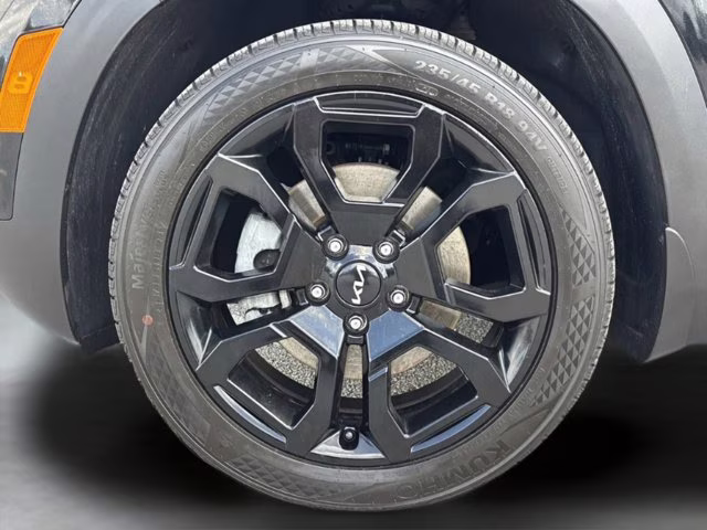 2024 Fusion Black Kia Seltos X-Line AWD SUV