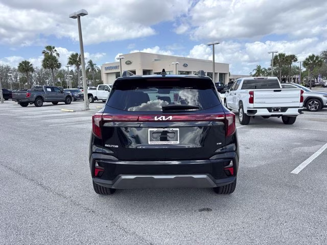 2024 Fusion Black Kia Seltos X-Line AWD SUV