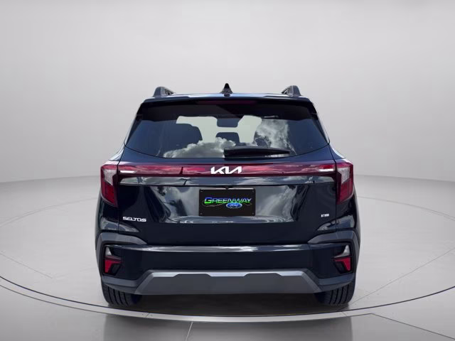 2024 Fusion Black Kia Seltos X-Line AWD SUV