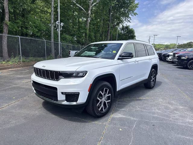 2024 Bright White Clearcoat Jeep Grand Cherokee L Limited 4X4 SUV