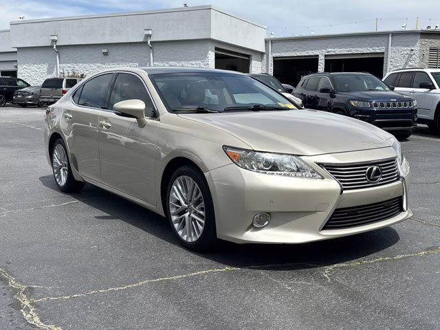2013 Cashmere Metallic Lexus ES 350 4dr Sdn FWD Sedan