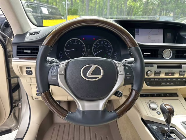 2013 Cashmere Metallic Lexus ES 350 4dr Sdn FWD Sedan
