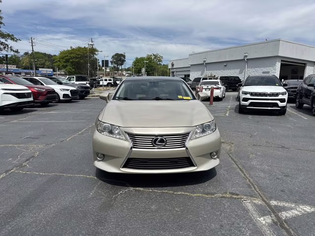 2013 Cashmere Metallic Lexus ES 350 4dr Sdn FWD Sedan