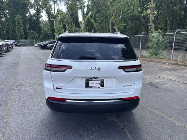 2024 Bright White Clearcoat Jeep Grand Cherokee L Limited 4X4 SUV