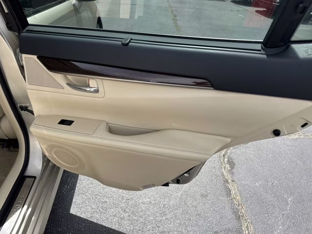 2013 Cashmere Metallic Lexus ES 350 4dr Sdn FWD Sedan