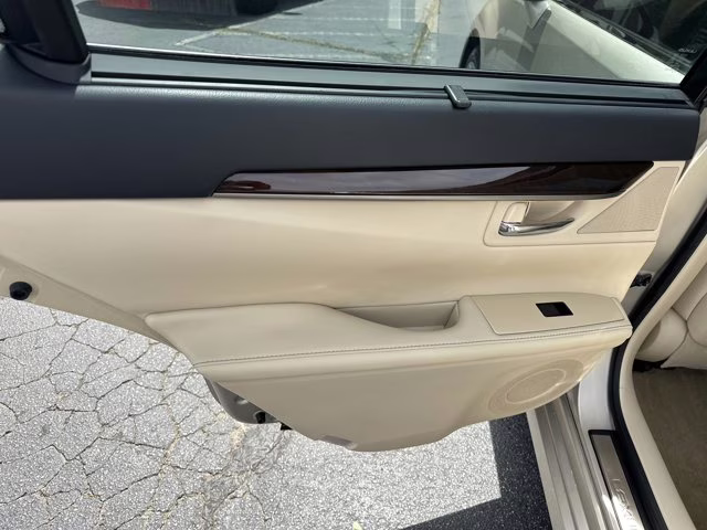 2013 Cashmere Metallic Lexus ES 350 4dr Sdn FWD Sedan