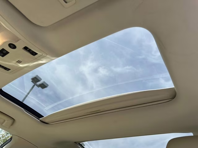 2013 Cashmere Metallic Lexus ES 350 4dr Sdn FWD Sedan