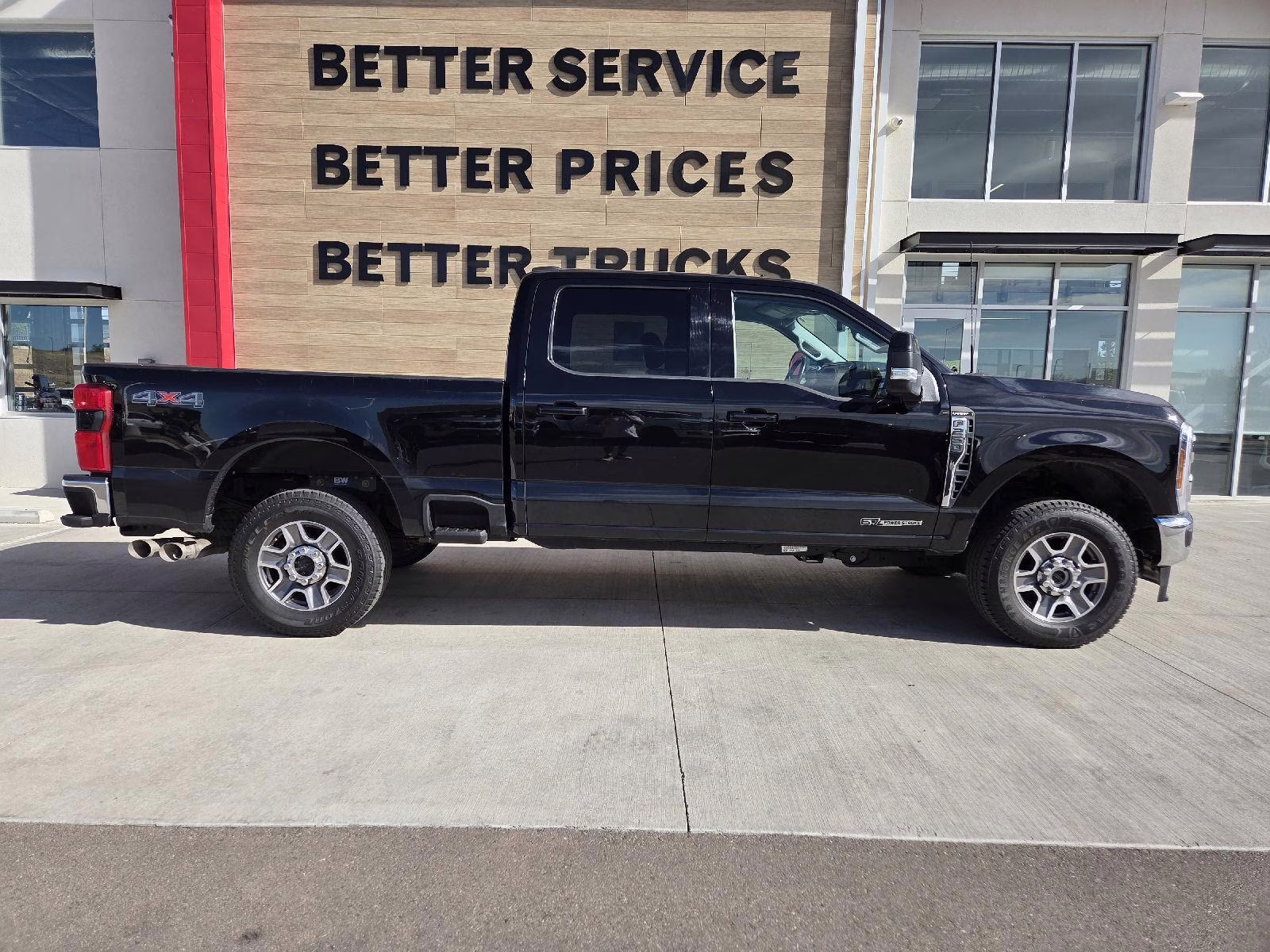 2024 Agate Black Ford Super Duty F-250 SRW Lariat 4X4 Truck