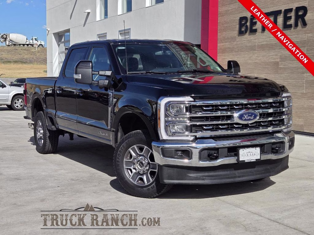 2024 Black Metallic Ford Super Duty F-250 SRW Lariat 4X4 Truck