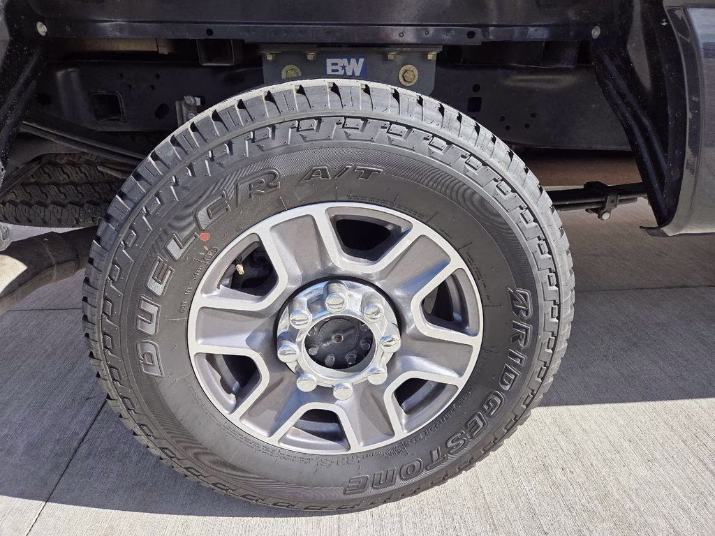 2024 Black Metallic Ford Super Duty F-250 SRW Lariat 4X4 Truck