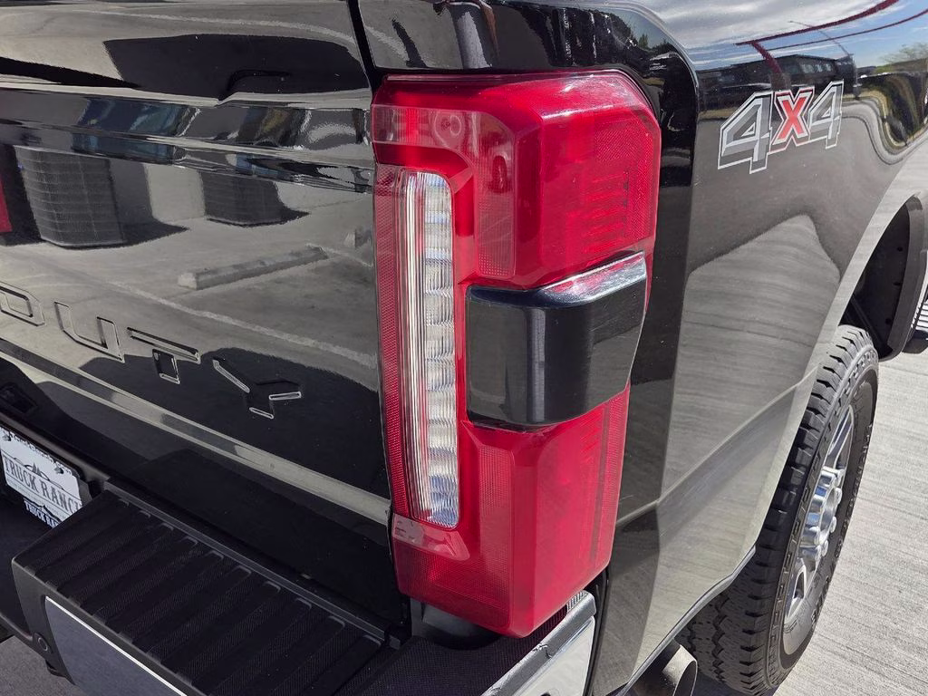 2024 Black Metallic Ford Super Duty F-250 SRW Lariat 4X4 Truck
