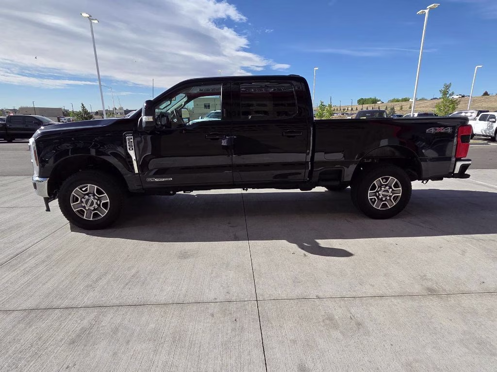 2024 Black Metallic Ford Super Duty F-250 SRW Lariat 4X4 Truck
