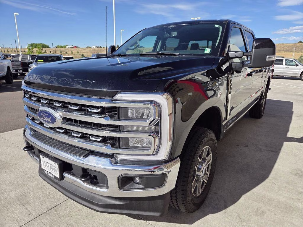2024 Black Metallic Ford Super Duty F-250 SRW Lariat 4X4 Truck