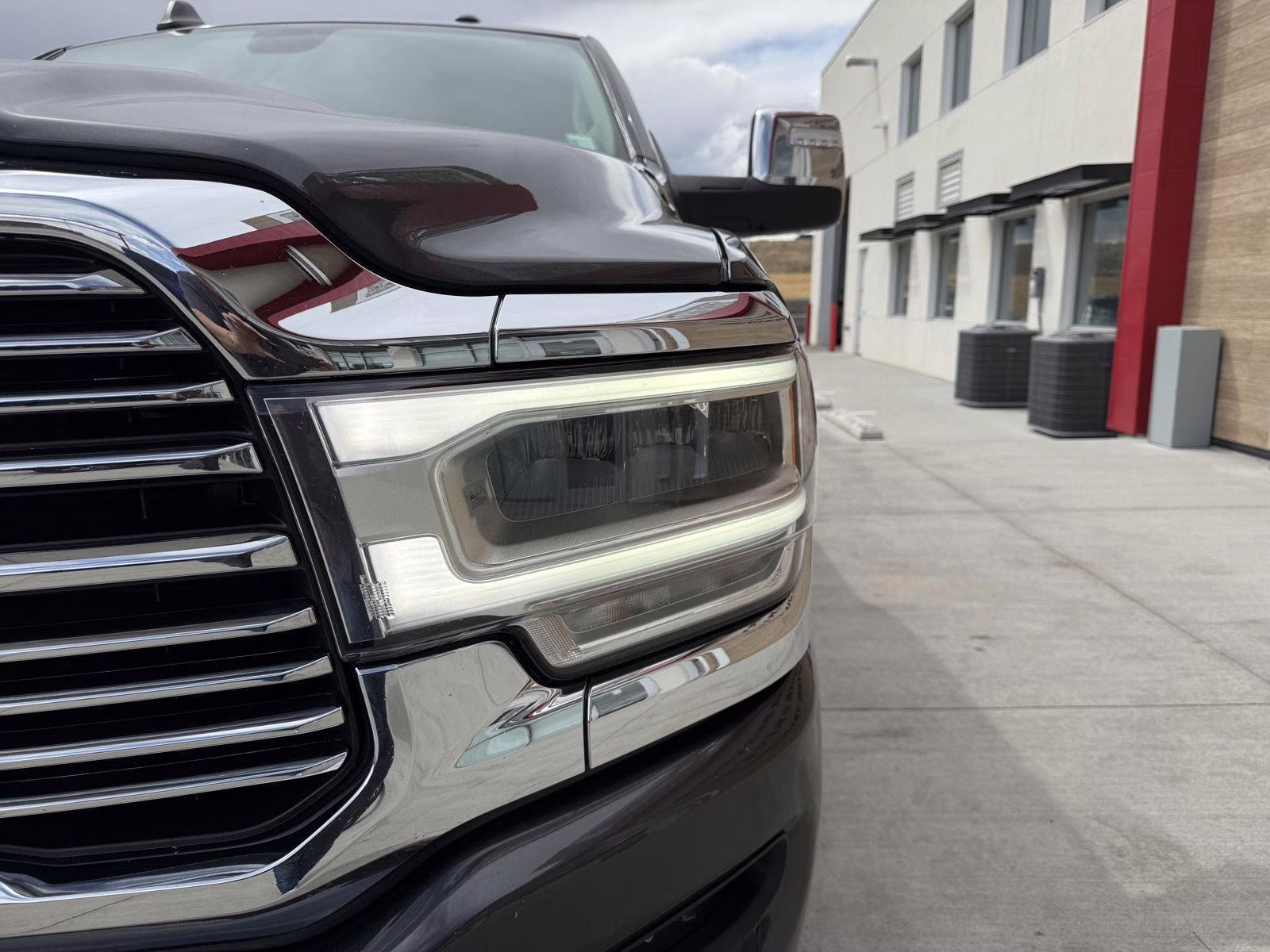 2024 Granite Crystal Metallic Clearcoat Ram 2500 Laramie 4X4 Truck