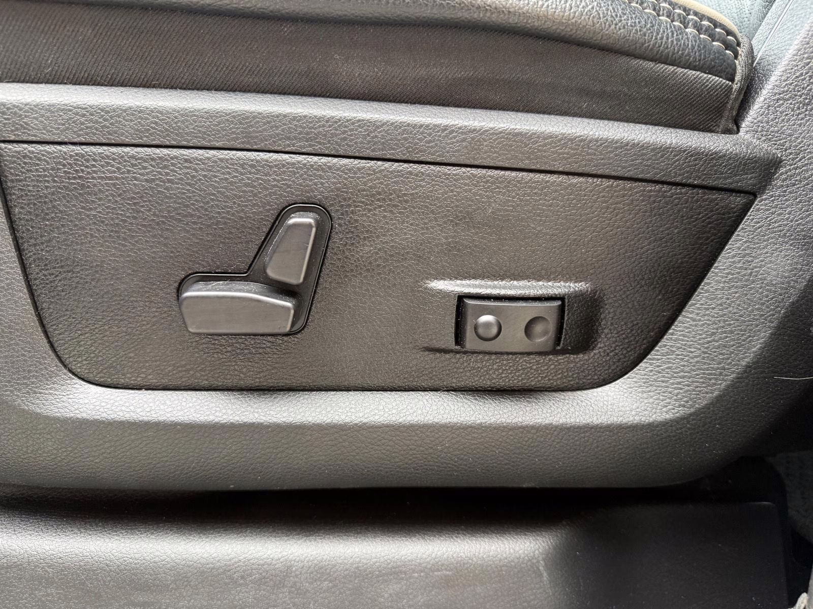 2024 Granite Crystal Metallic Clearcoat Ram 2500 Laramie 4X4 Truck