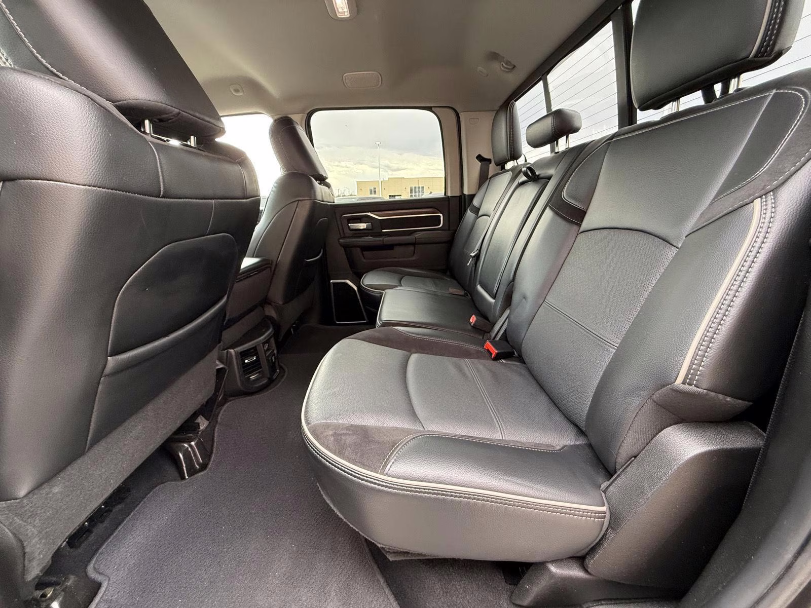 2024 Granite Crystal Metallic Clearcoat Ram 2500 Laramie 4X4 Truck