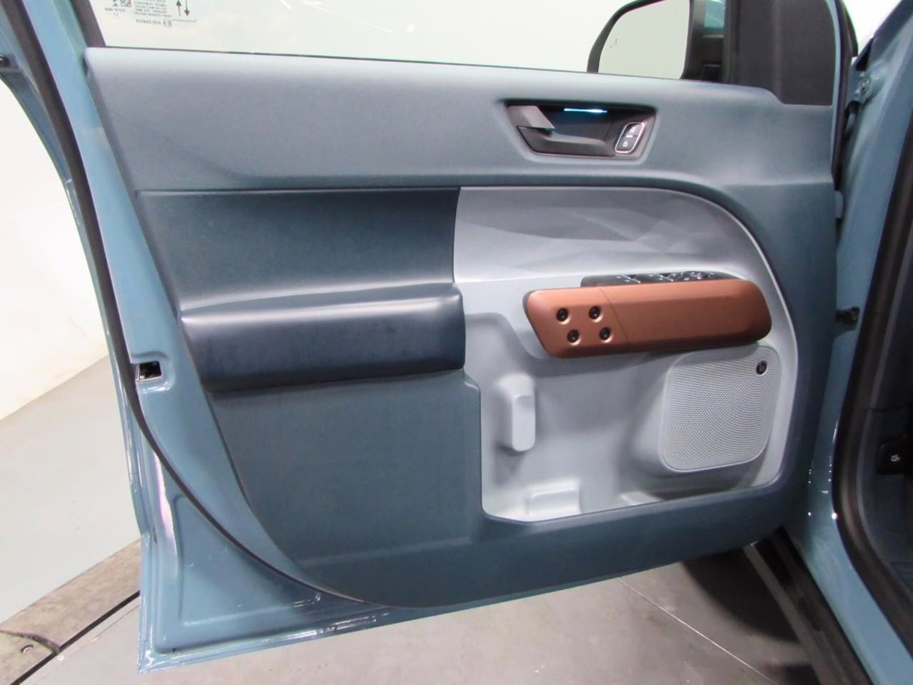 2022 Area 51 Ford Maverick Lariat FWD Truck