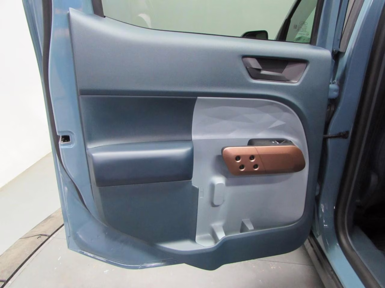 2022 Area 51 Ford Maverick Lariat FWD Truck