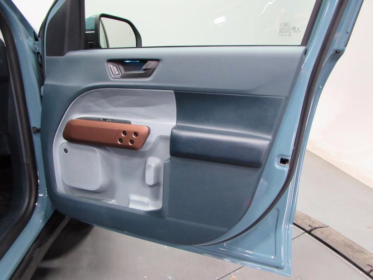 2022 Area 51 Ford Maverick Lariat FWD Truck