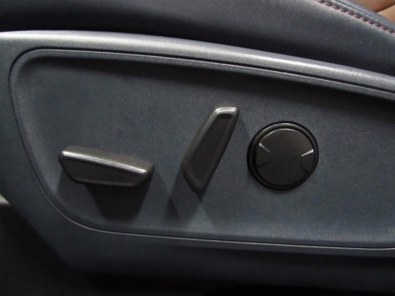 2022 Area 51 Ford Maverick Lariat FWD Truck