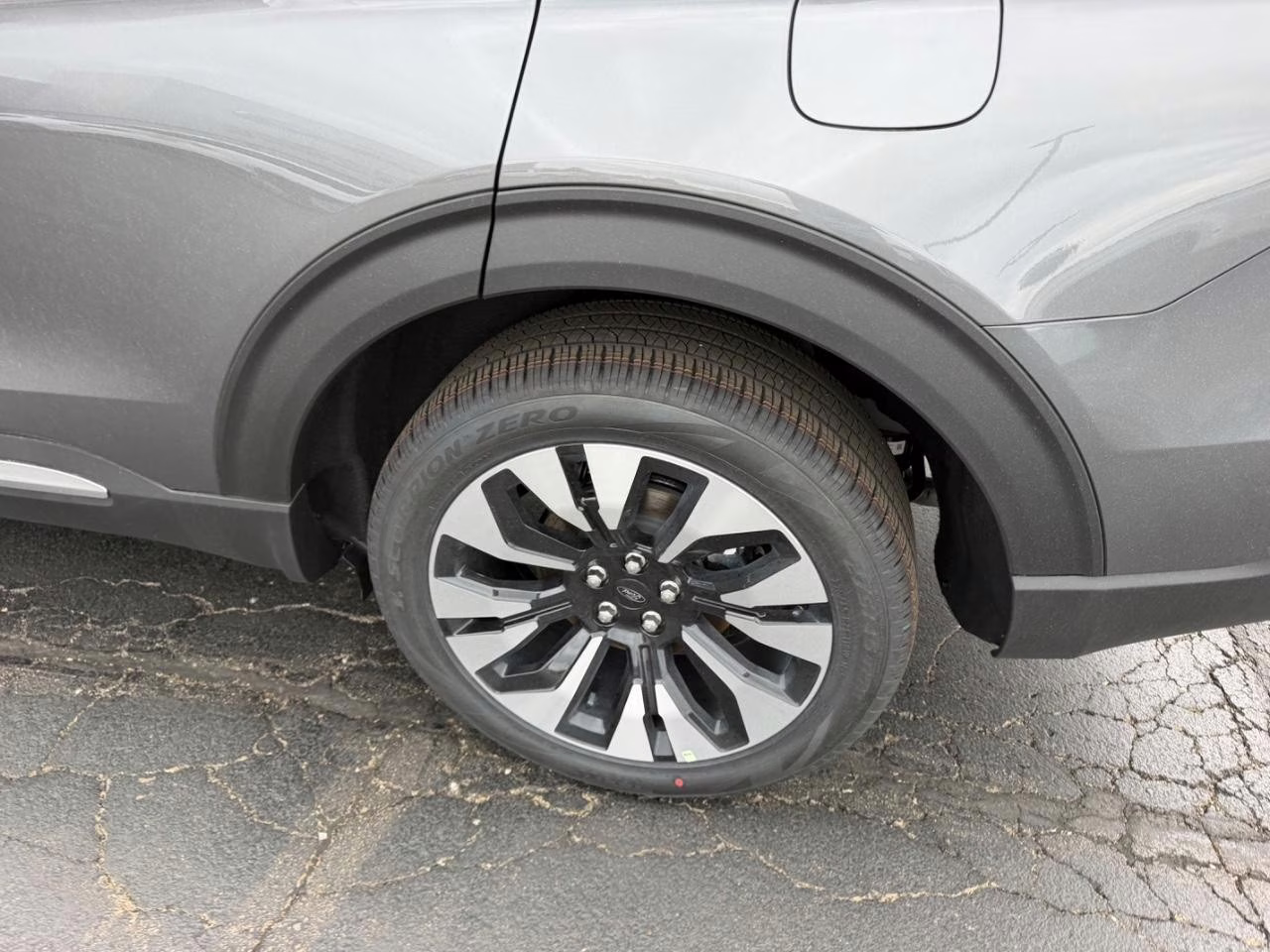 2026 Carbonized Gray Metallic Ford Explorer Platinum 4X4 SUV