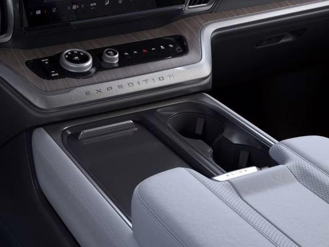 2026 Glacier Gray Metallic Tri-Coat Ford Expedition Platinum 4X4 SUV