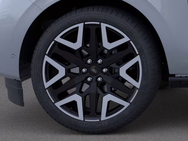 2026 Glacier Gray Metallic Tri-Coat Ford Expedition Platinum 4X4 SUV