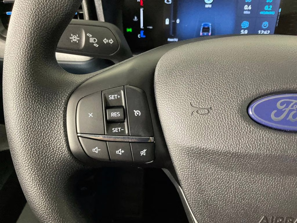 2026 Oxford White Ford Maverick XLT FWD Truck