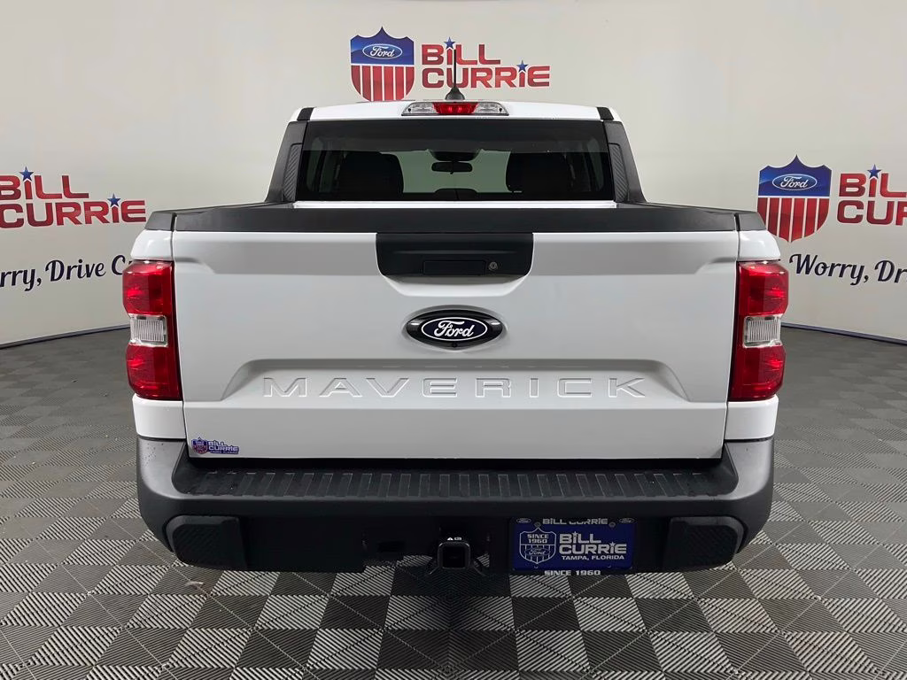 2026 Oxford White Ford Maverick XLT FWD Truck