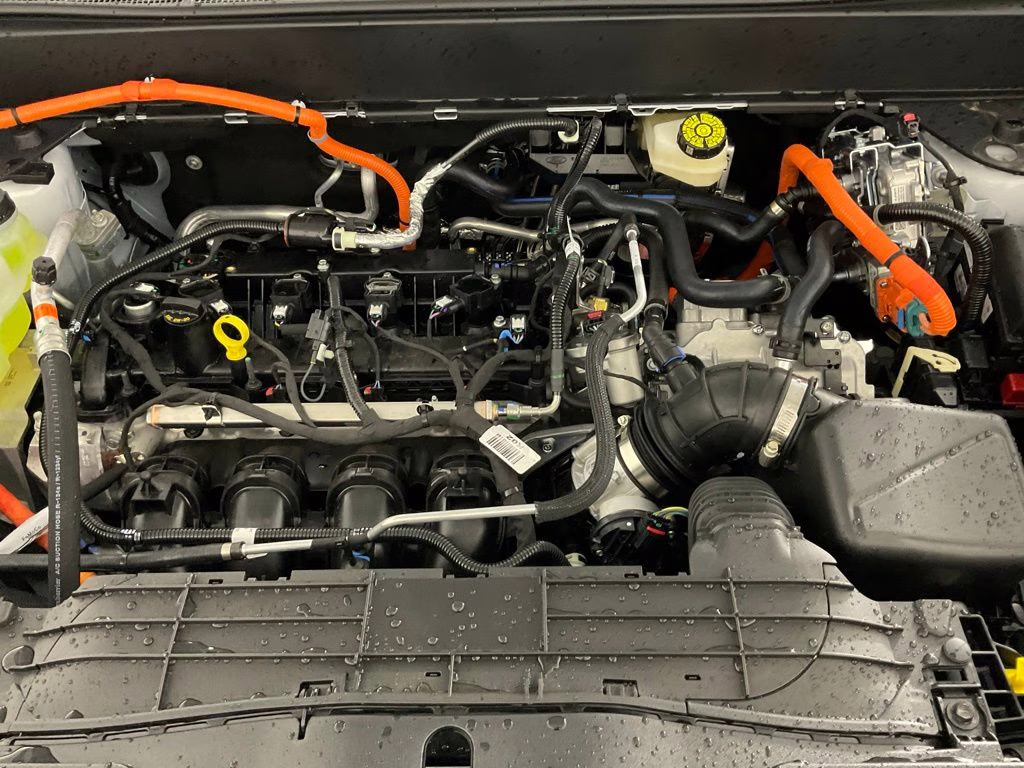 2026 Oxford White Ford Maverick XLT FWD Truck