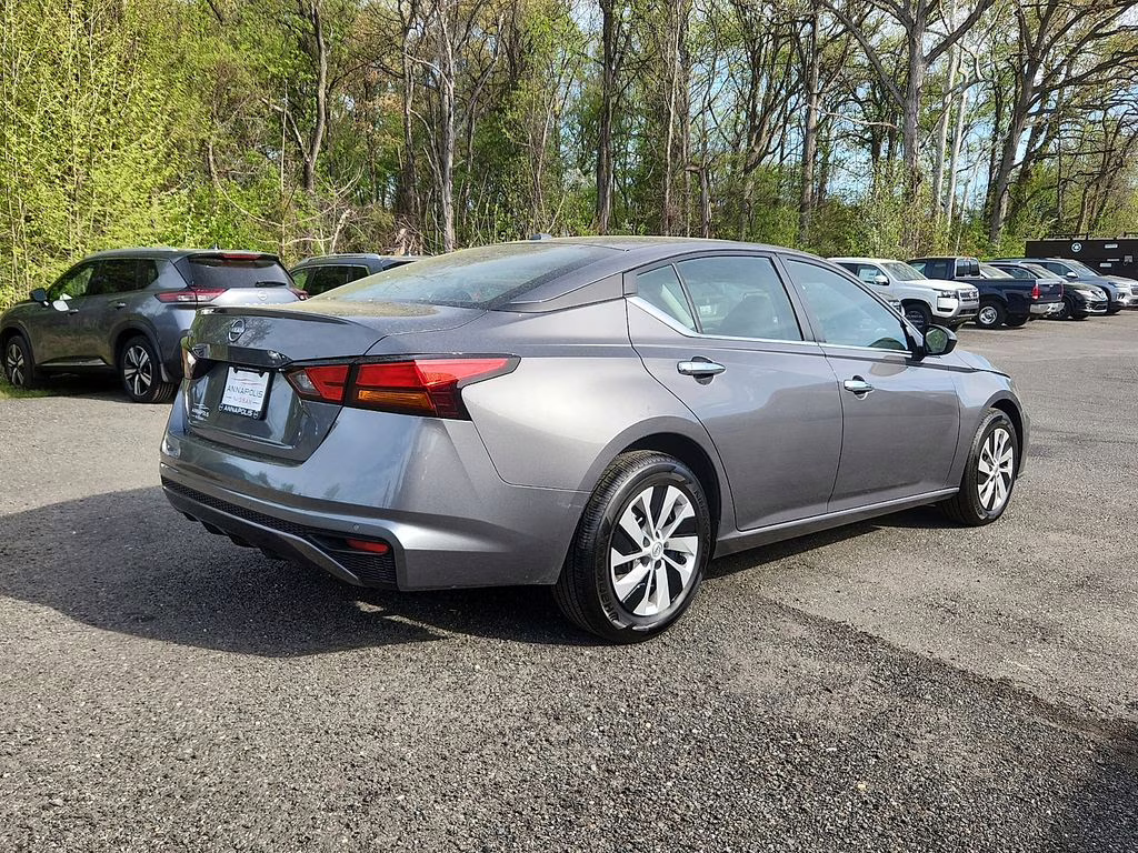 2025 Gun Metallic Nissan Altima 2.5 S FWD Sedan