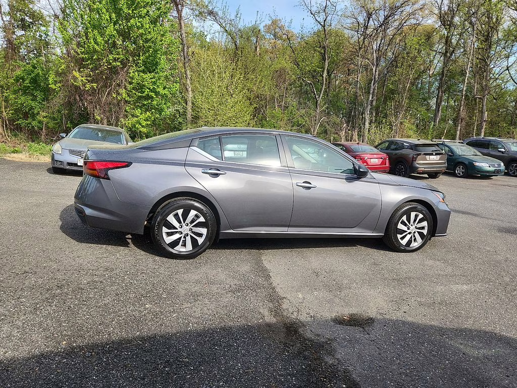 2025 Gun Metallic Nissan Altima 2.5 S FWD Sedan