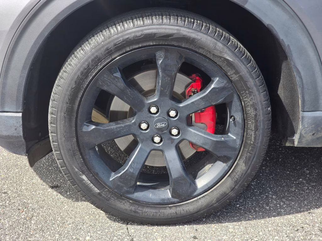 2023 Gray Metallic Ford Explorer ST 4X4 SUV