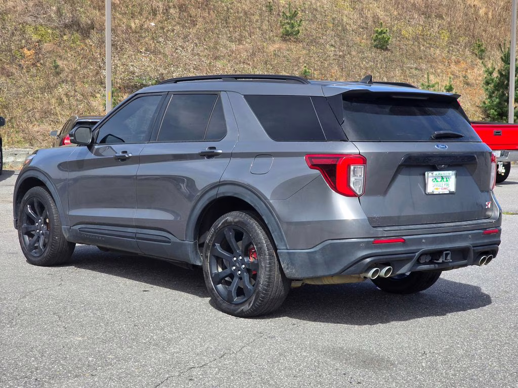 2023 Gray Metallic Ford Explorer ST 4X4 SUV