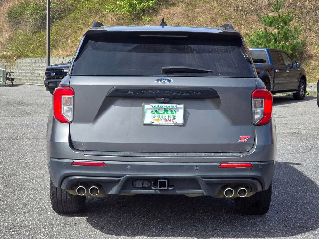 2023 Gray Metallic Ford Explorer ST 4X4 SUV