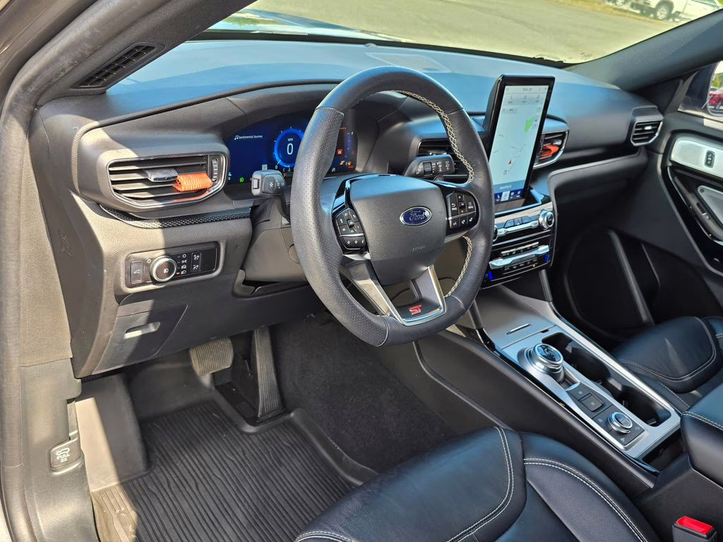 2023 Gray Metallic Ford Explorer ST 4X4 SUV