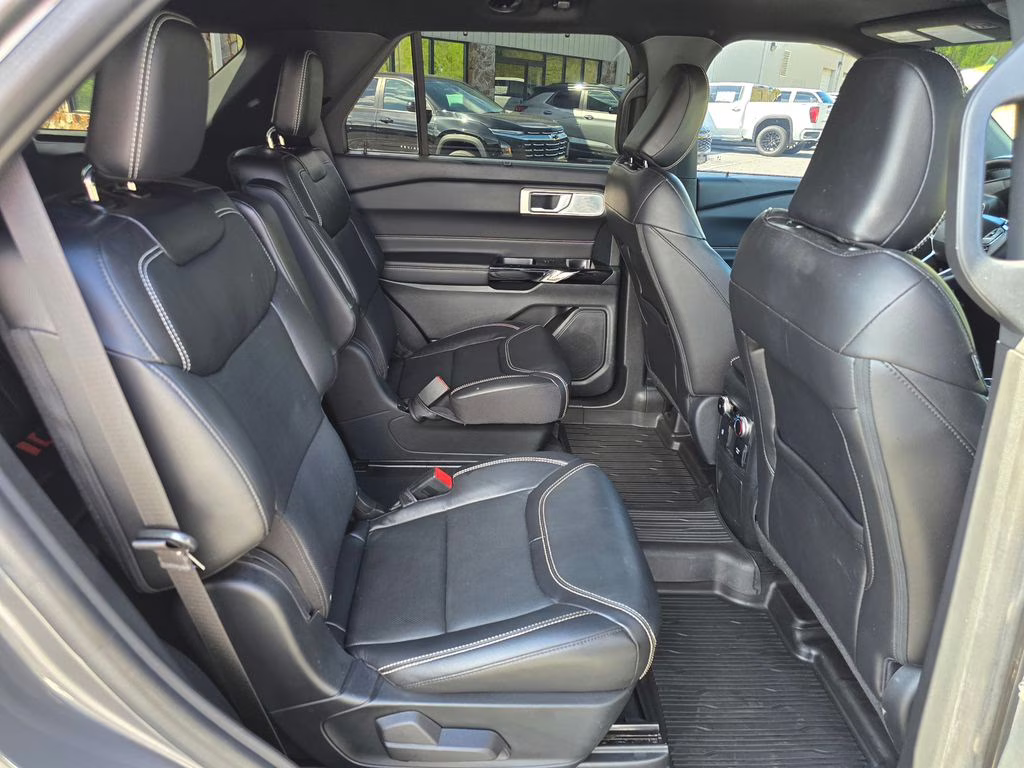 2023 Gray Metallic Ford Explorer ST 4X4 SUV