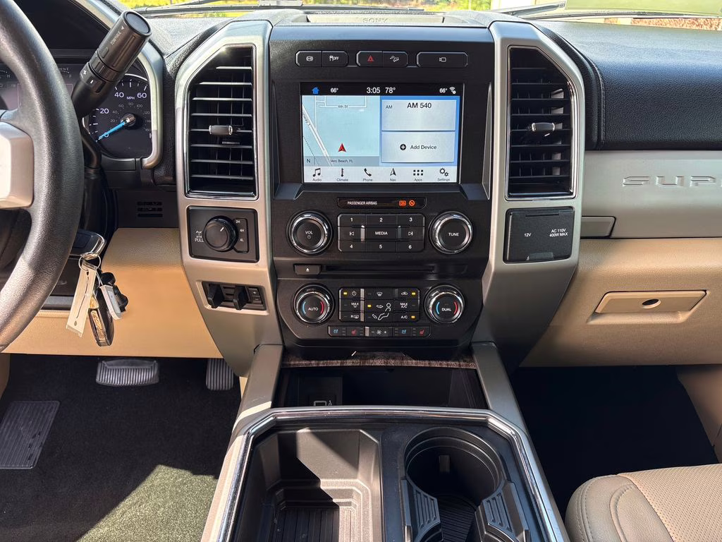 2018 Magma Red Metallic Ford Super Duty F-250 SRW Lariat 4X4 Truck