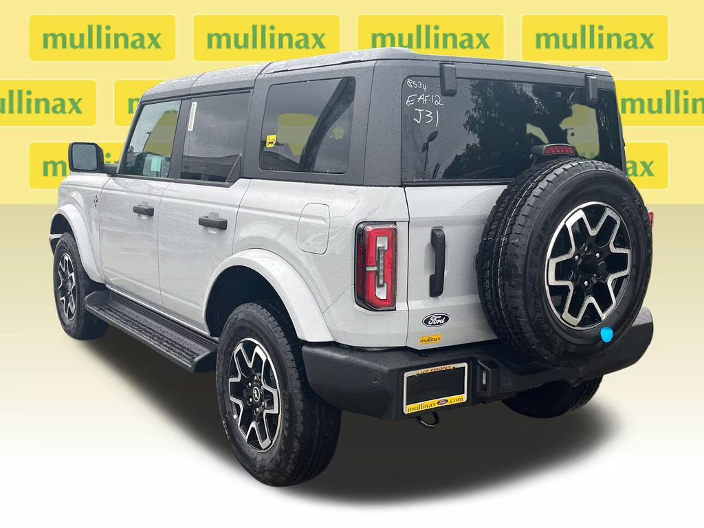 2026 Avalanche Ford Bronco Outer Banks 4X4 SUV