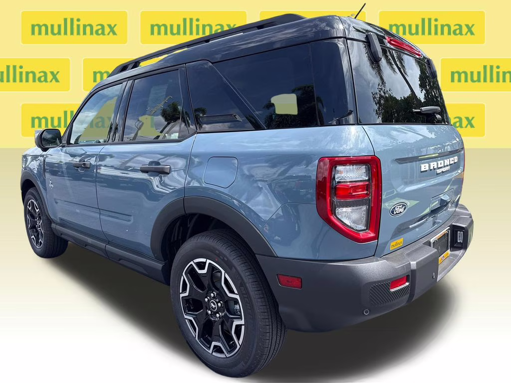 2026 Azure Gray Metallic Tri-Coat Ford Bronco Sport Outer Banks 4X4 SUV