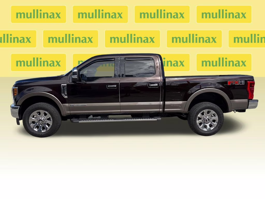 2018 Magma Red Metallic Ford Super Duty F-250 SRW Lariat 4X4 Truck