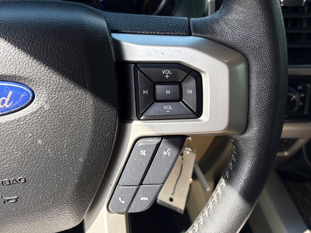 2018 Magma Red Metallic Ford Super Duty F-250 SRW Lariat 4X4 Truck