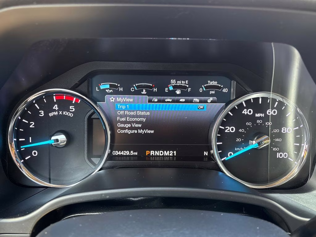 2018 Magma Red Metallic Ford Super Duty F-250 SRW Lariat 4X4 Truck